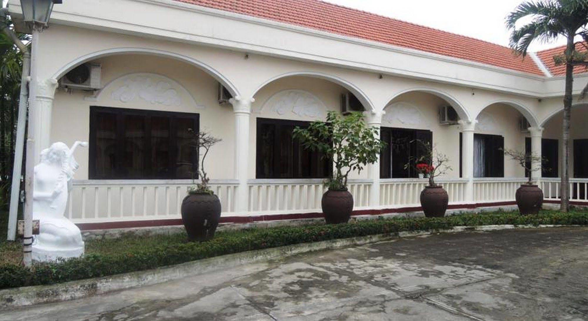 Thanh Noi Hotel Hue Exterior photo