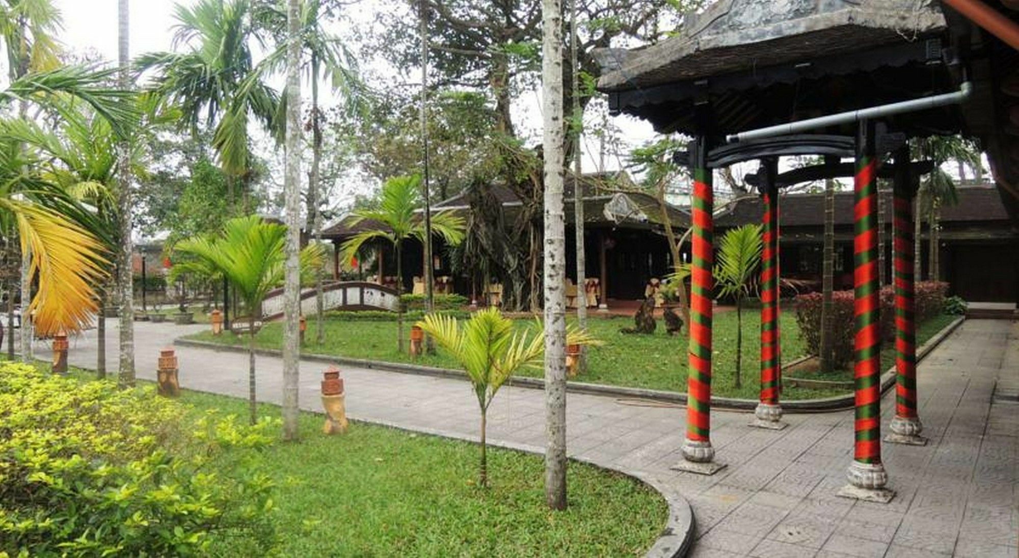 Thanh Noi Hotel Hue Exterior photo